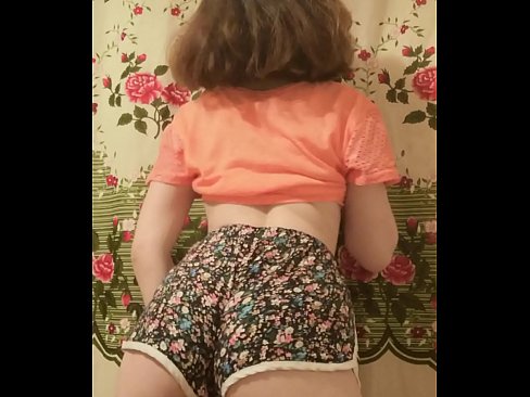 ❤️ Babe żagħżugħa sexy tqaxxir ix-xorts tagħha fuq il-kamera Video anali f'mt.dreamlandpassionfever.ru ❌❤