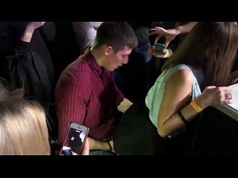 ❤️ Sess reali f'nightclub Russu. Tfajla Russa ta’ 18-il sena fl-anus u l-vaġina fucked f’nightclub Video anali f'mt.dreamlandpassionfever.ru ❌❤